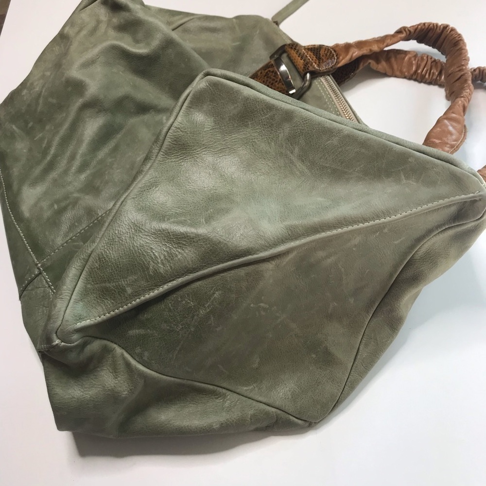 Vintage FRNC Francesco handmade leather bag in sage green and camel tan - Picture 3 of 8